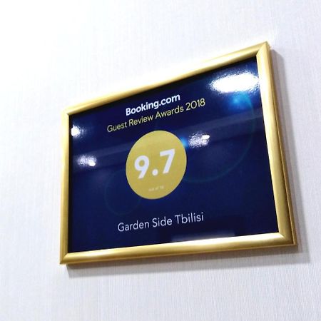 ホテル Garden Side ティビリシ エクステリア 写真