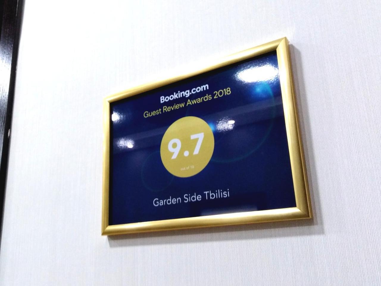 ホテル Garden Side ティビリシ エクステリア 写真